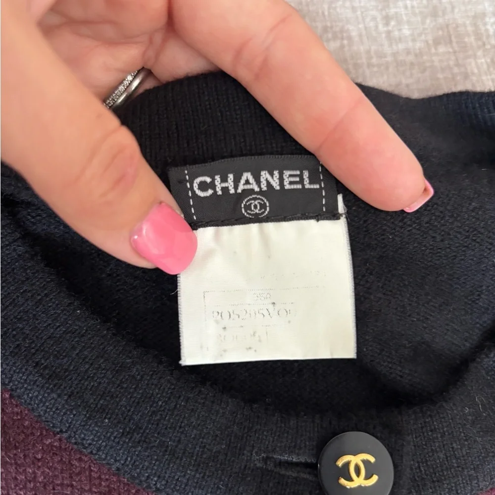 Authentic CHANEL Iconic 1995 winter runway cashmere plum buttoned cardigan
